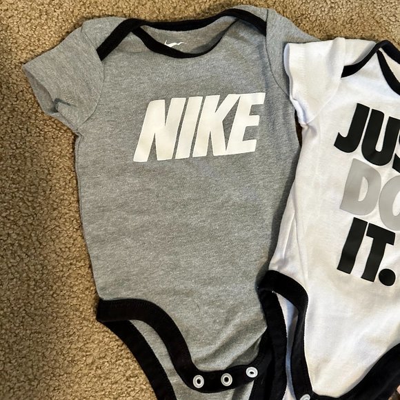 Nike Infant Onesies - 6 Months (3 pack) - Picture 2 of 4